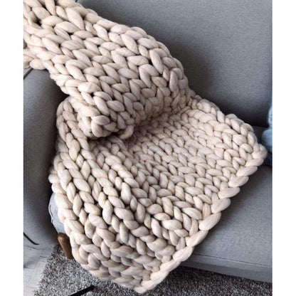 Cozy Photo Prop Chunky Wool Blanket