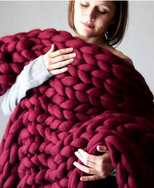 Cozy Photo Prop Chunky Wool Blanket
