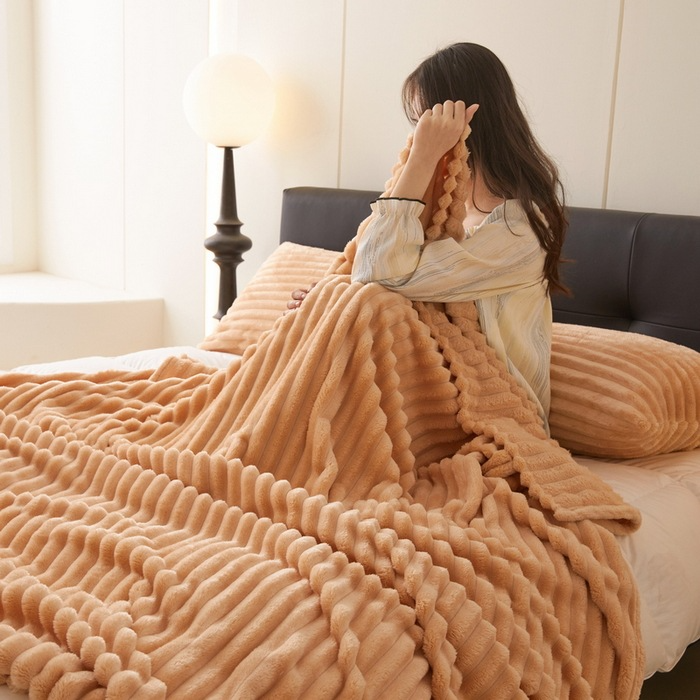 Rabbit Plush Anti-static Blanket
