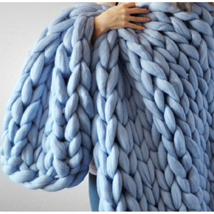 Cozy Photo Prop Chunky Wool Blanket