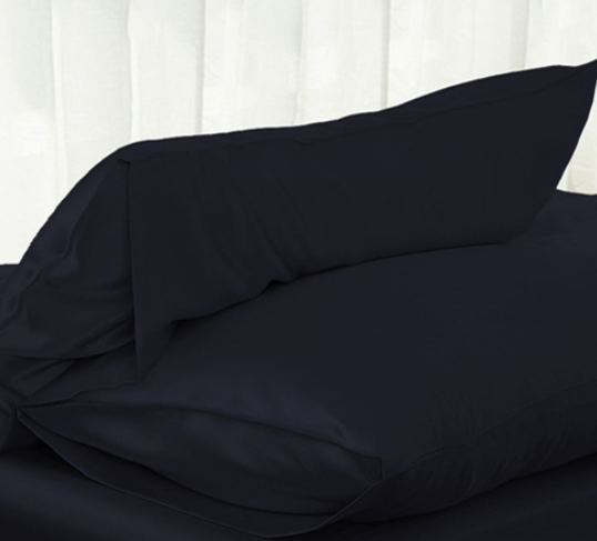 Elegant Satin Pillowcase - Sleek Design