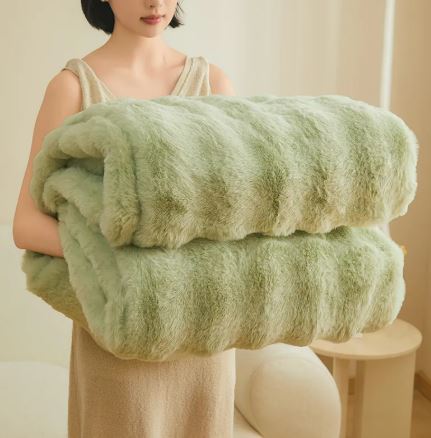 Cozy Fleece Throw